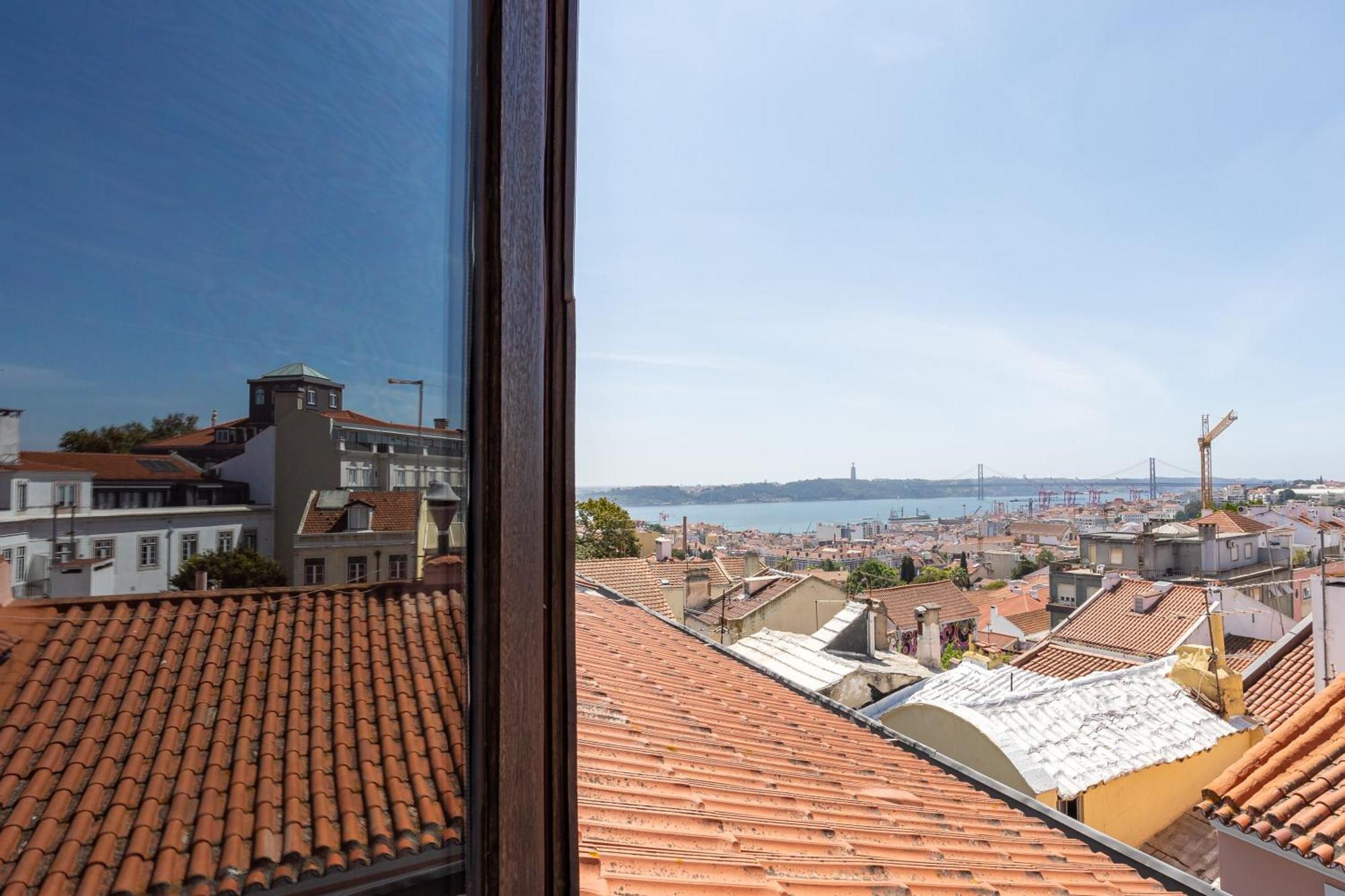 דירות ליסבון Amazing Tailor Made Penthouse With A View מראה חיצוני תמונה